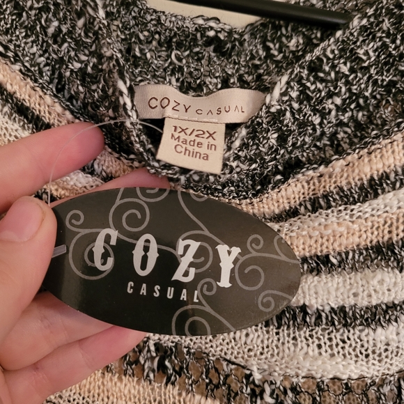 Cropped sweater - Picture 2 of 2